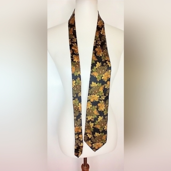 PIERRE BALMAIN SILK TIE - Picture 6 of 8